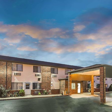 Super 8 By Wyndham Bourbonnais/Kankakee Area Exterior foto